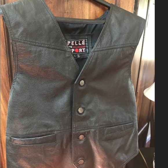 Vintage Pelle Sport Goth Cosplay Leather with Skull Patch Vest - Picture 3 of 9